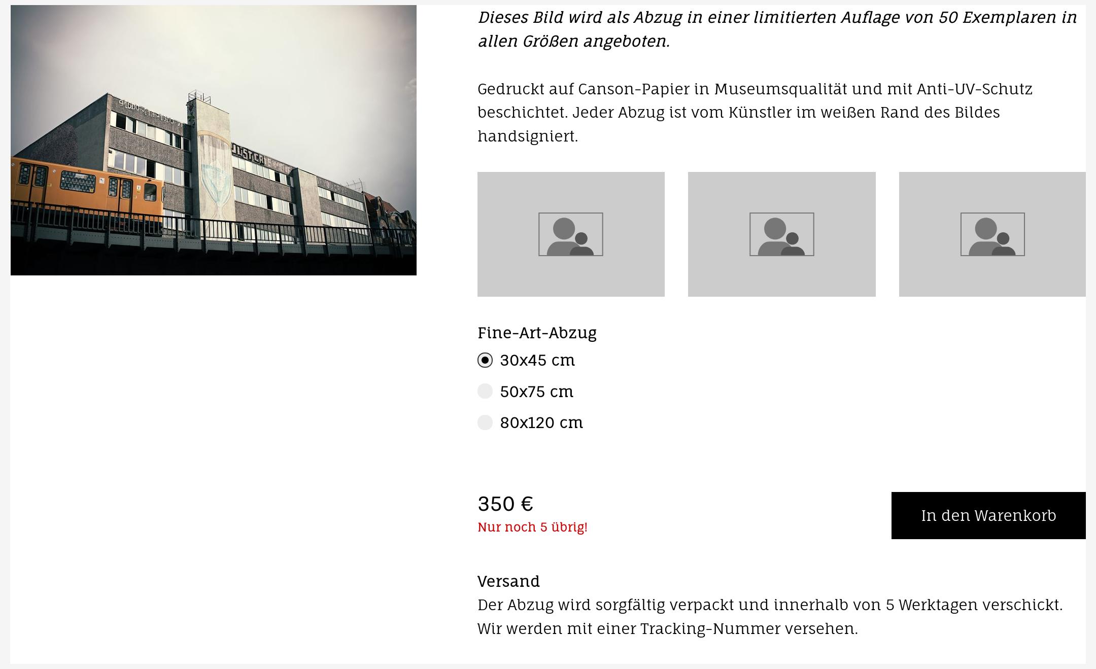 Die erste Zeile (kursiv und fett) ist spezifisch für dieses Bild, die anderen Informationen (Papier, Unterschrift, Bilder, Versand) wurden der Profilvorlage hinzugefügt